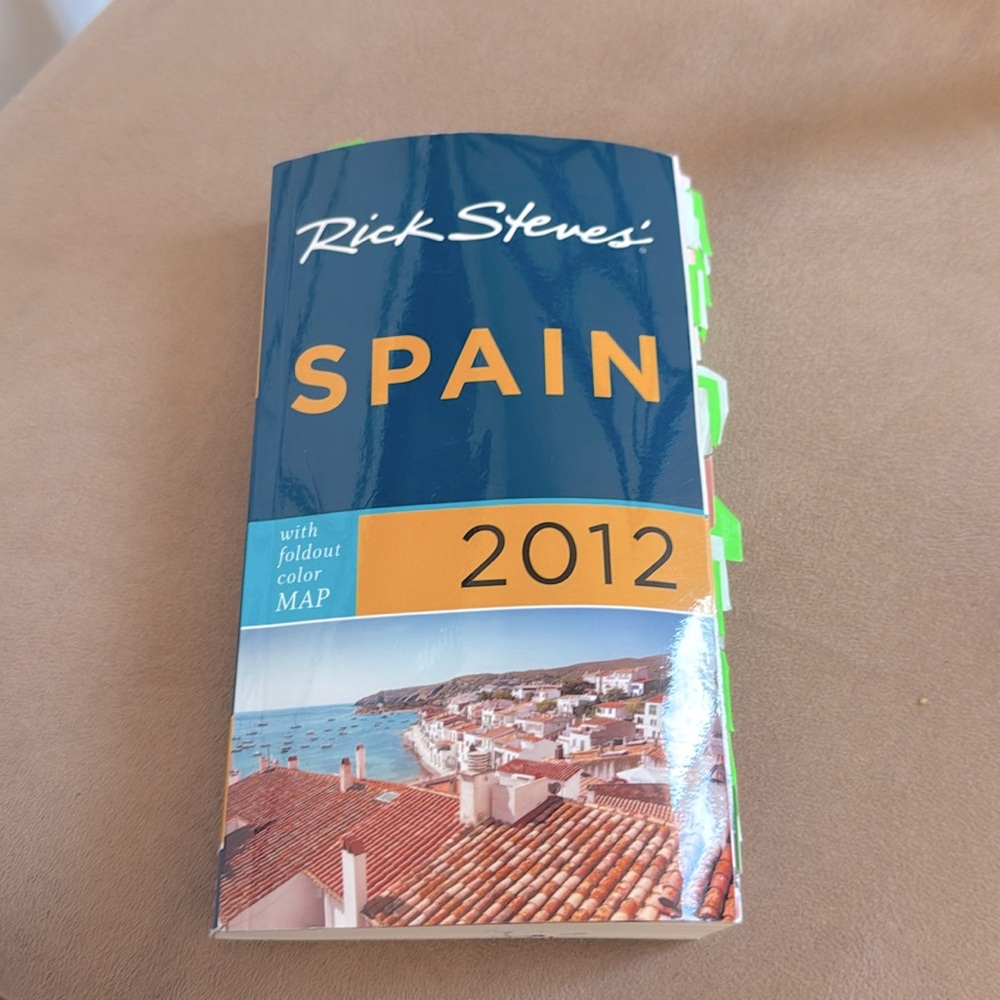 Great condition Rick Steve’s Spain Travel book 🇪🇸